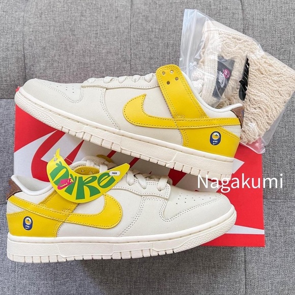🍌💛🤍 Nike dunk low banana sail yellow shoes - Picture 2 of 4